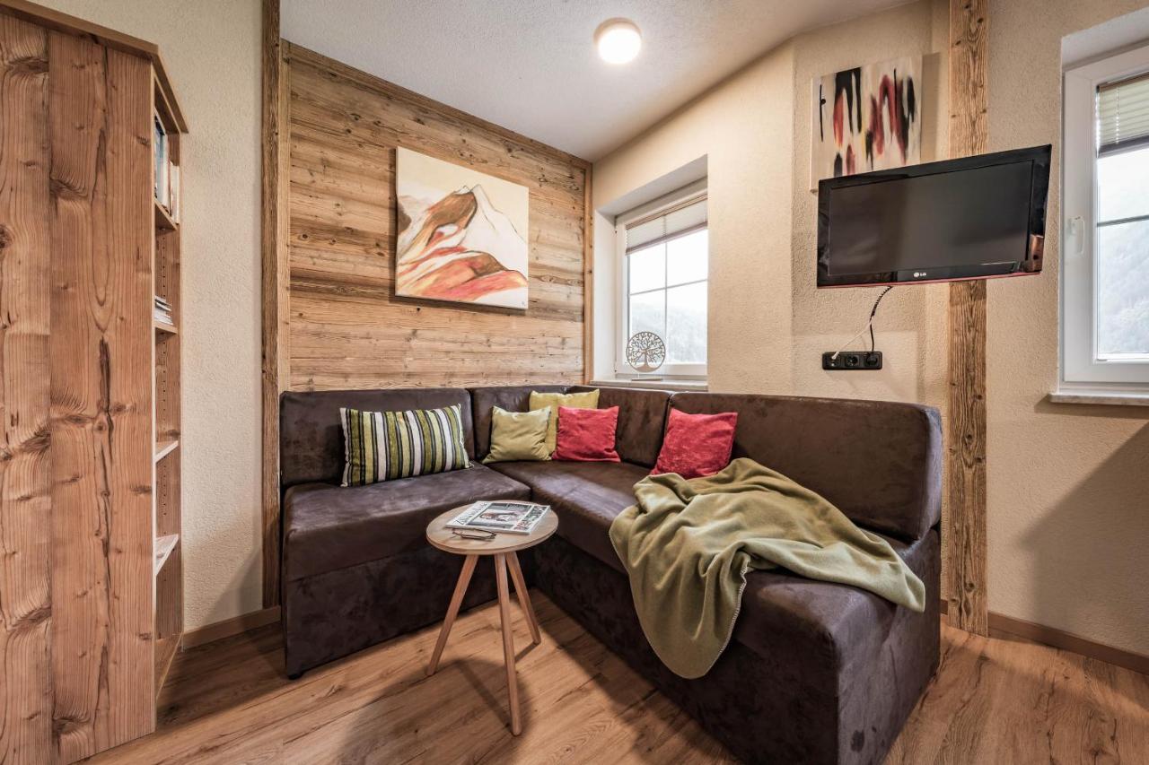 Villa Romantica Appartement Mayrhofen Bagian luar foto