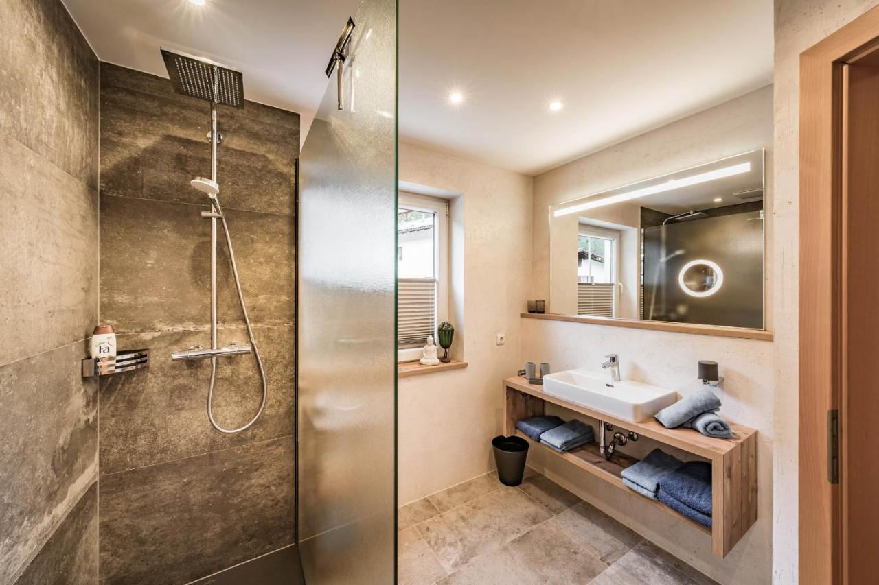 Villa Romantica Appartement Mayrhofen Bagian luar foto