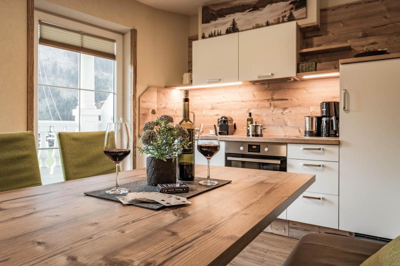 Villa Romantica Appartement Mayrhofen Bagian luar foto